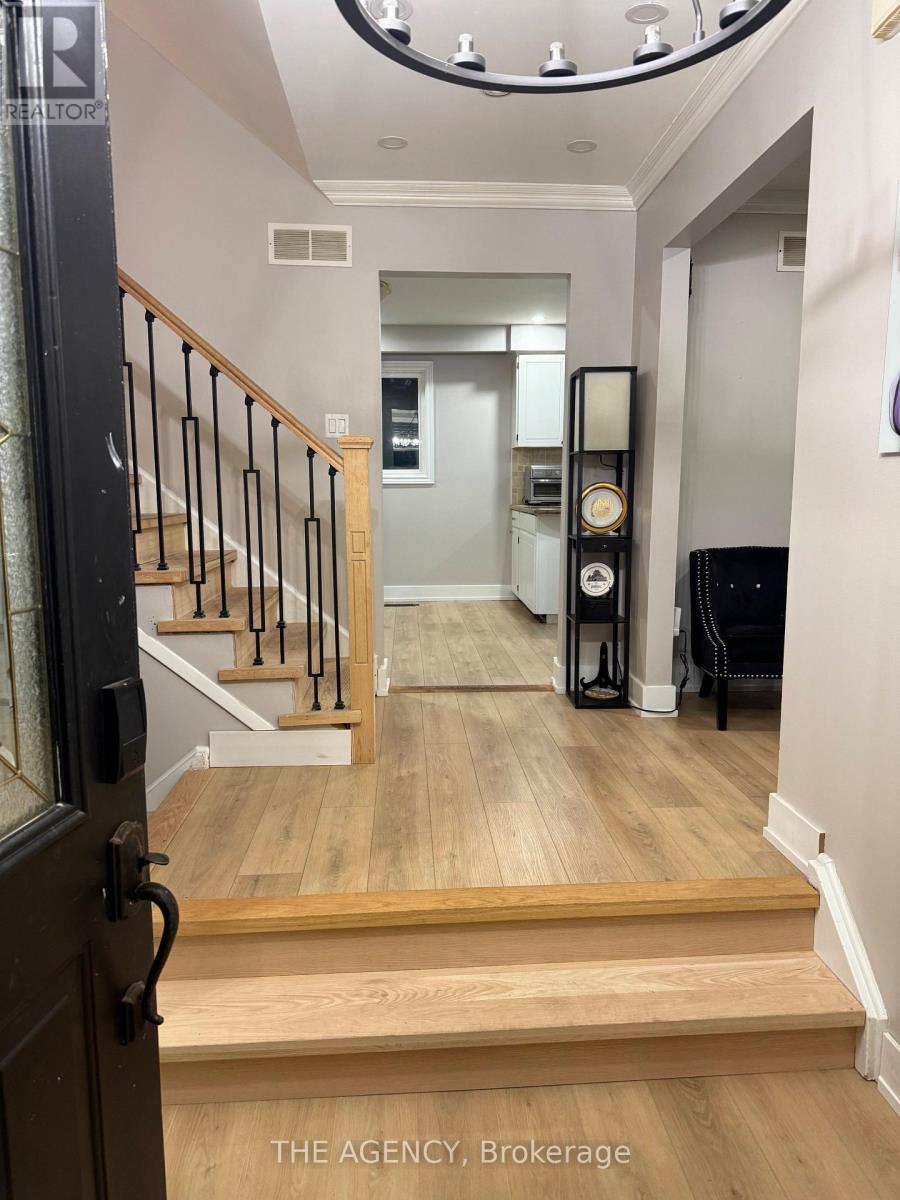 411 Laurier Avenue Property Photo 6