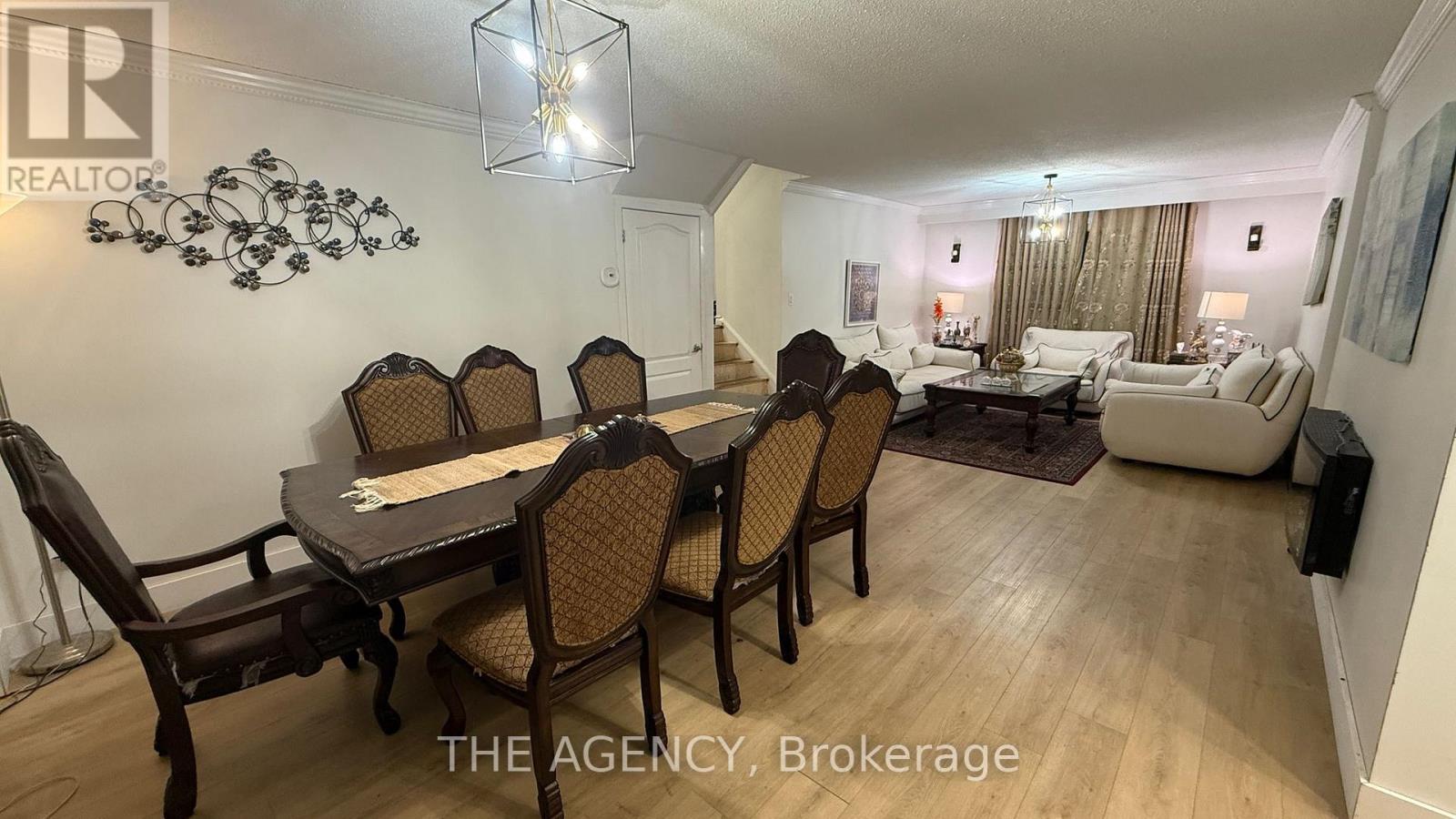 411 Laurier Avenue Property Photo 10
