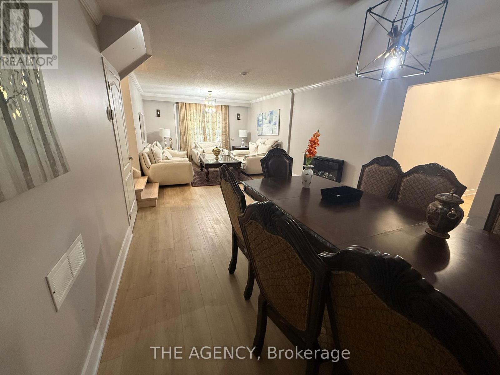 411 Laurier Avenue Property Photo 11