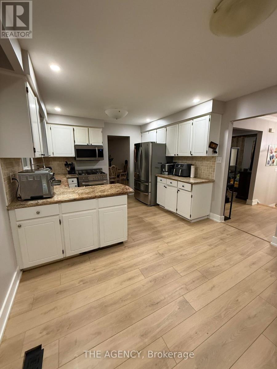 411 Laurier Avenue Property Photo 13