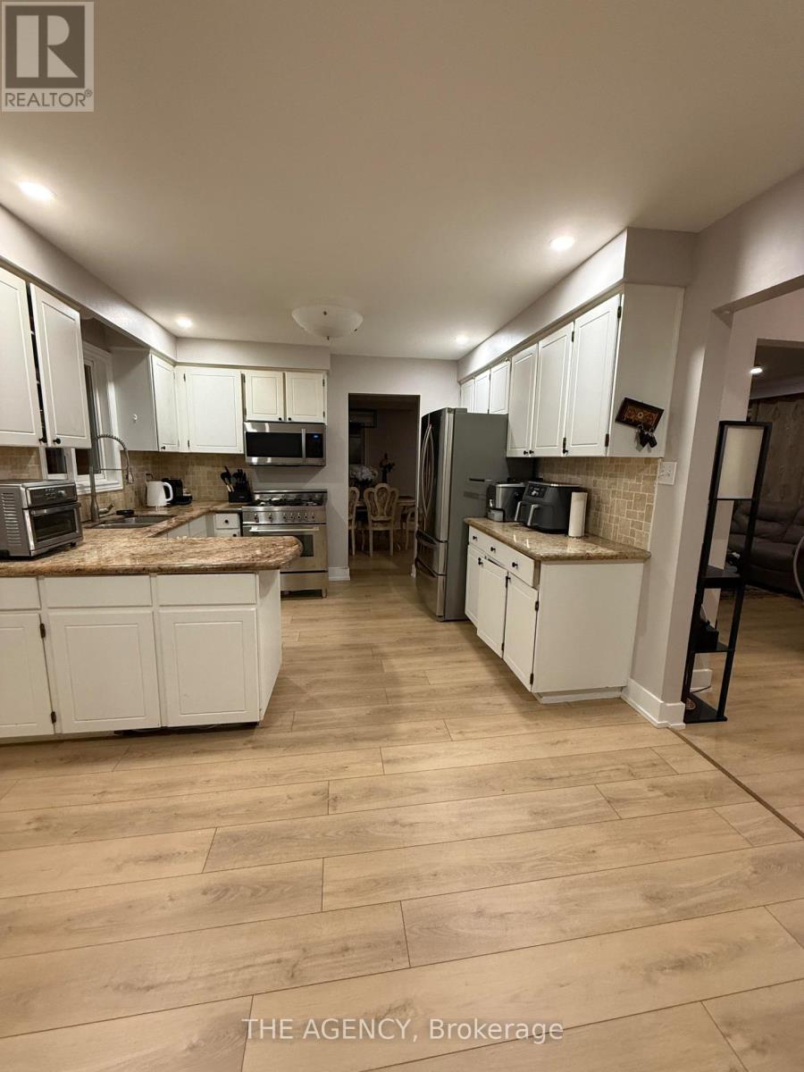 411 Laurier Avenue Property Photo 14