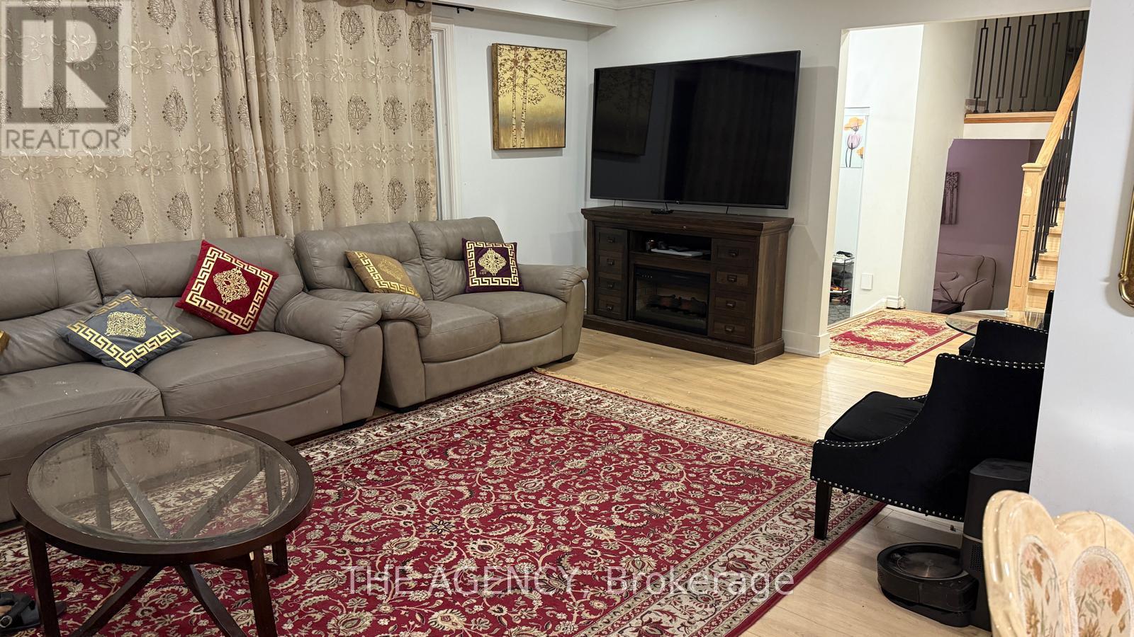 411 Laurier Avenue Property Photo 23