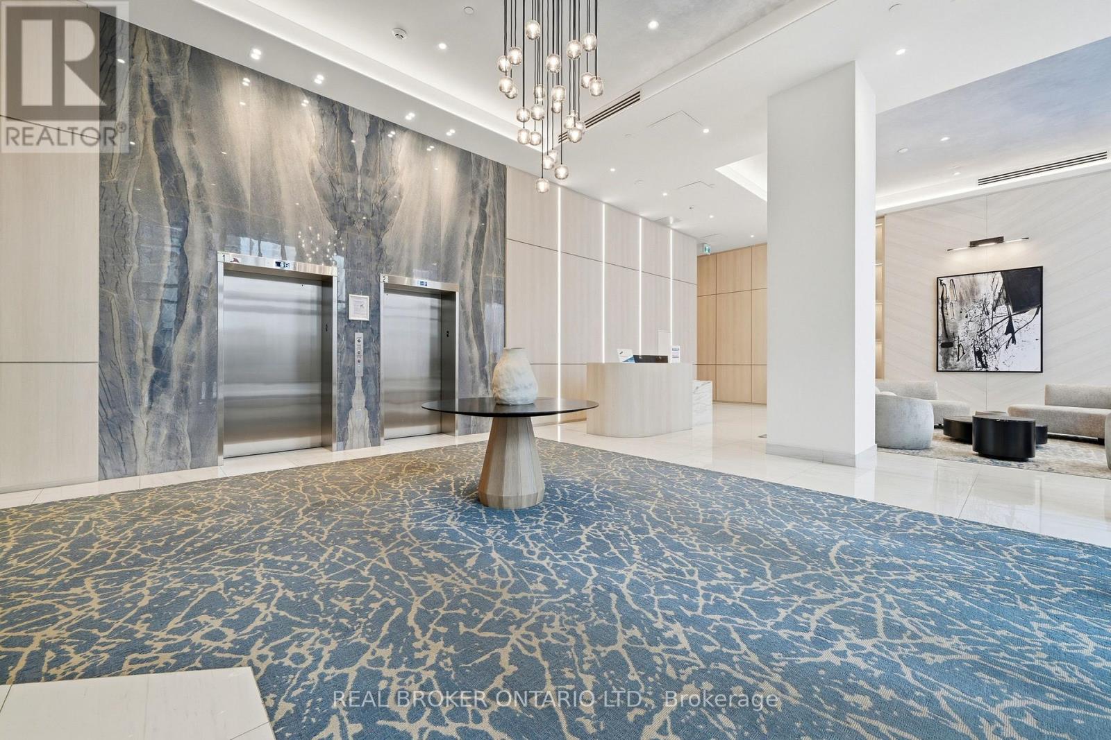 306 - 1063 Douglas Mccurdy Common Property Photo 14