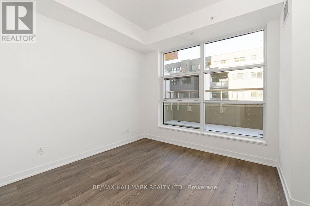 426 - 1787 St Clair Avenue W Property Photo 4