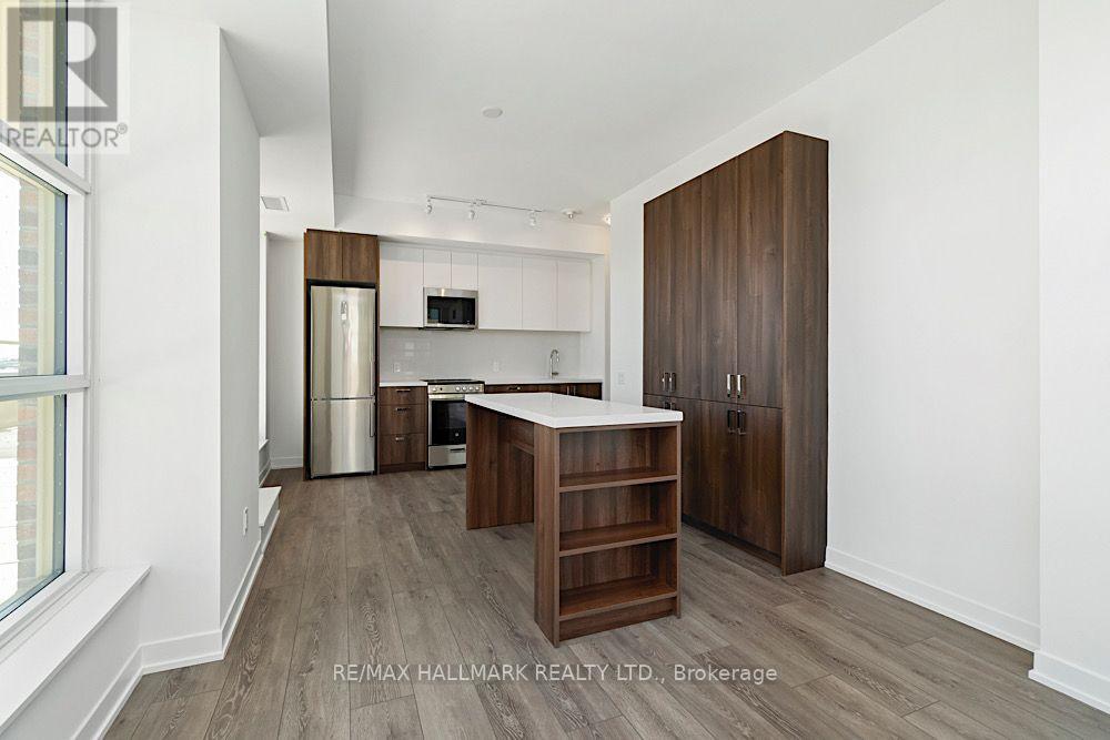 426 - 1787 St Clair Avenue W Property Photo 15