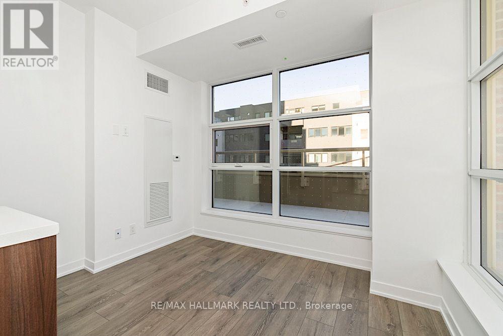 426 - 1787 St Clair Avenue W Property Photo 16