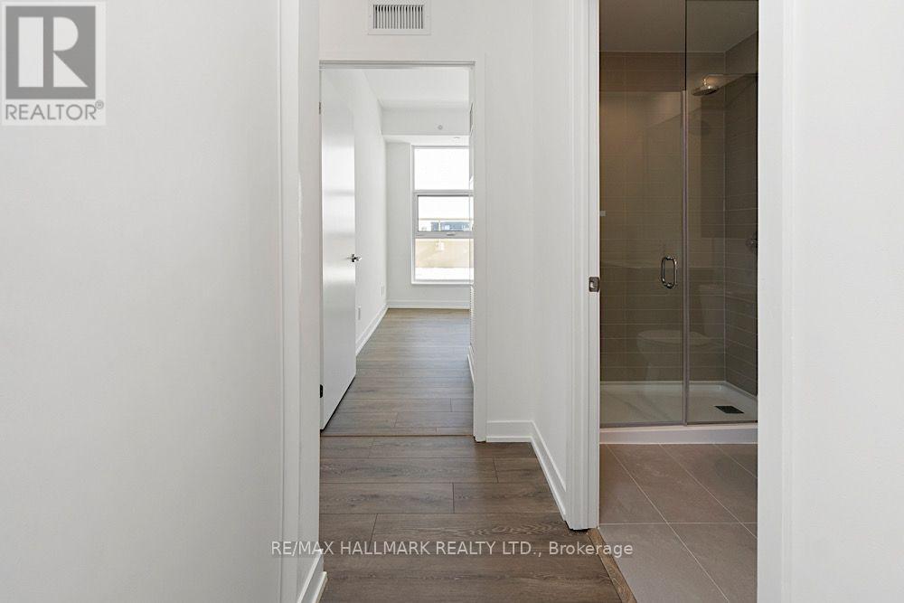 426 - 1787 St Clair Avenue W Property Photo 25