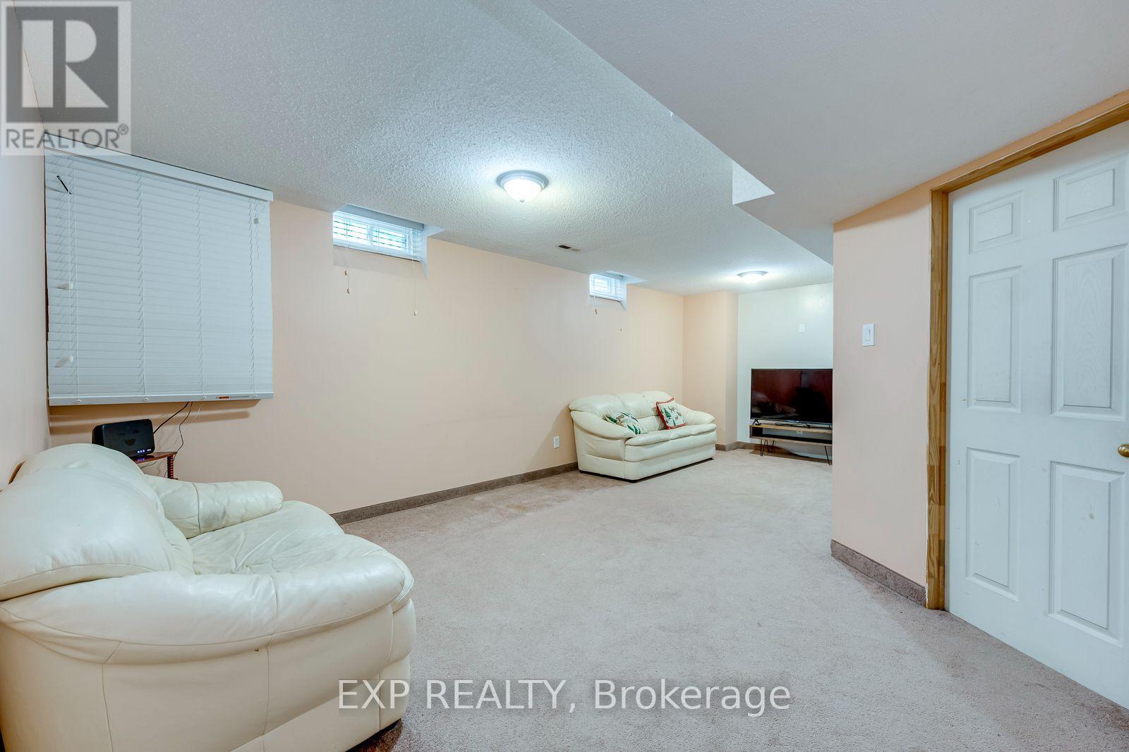 19 Horned Owl Drive Property Photo 36