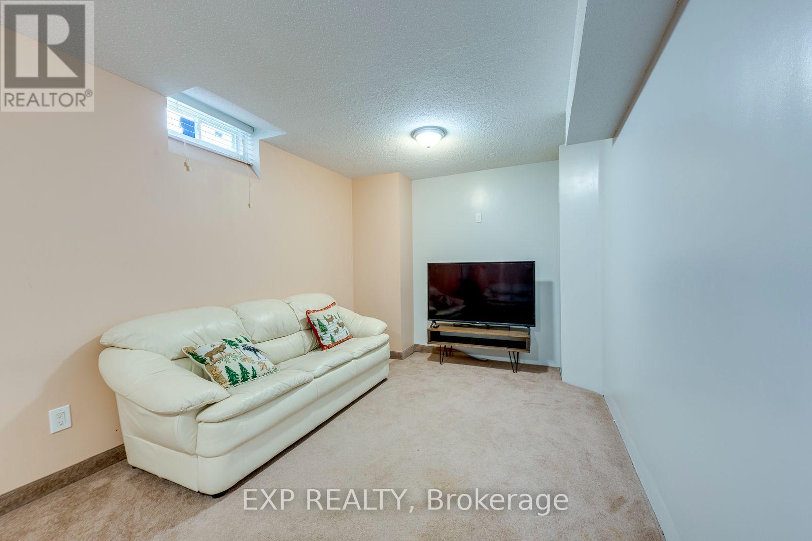 19 Horned Owl Drive Property Photo 37