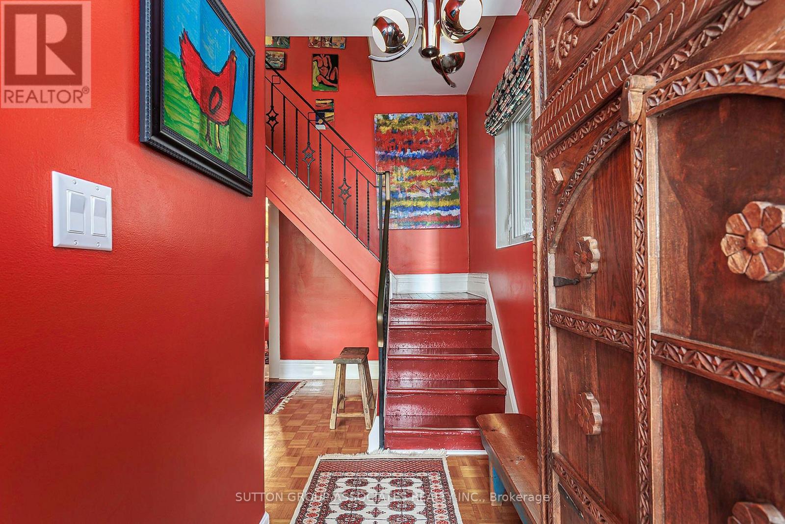 257 Perth Avenue Property Photo 4