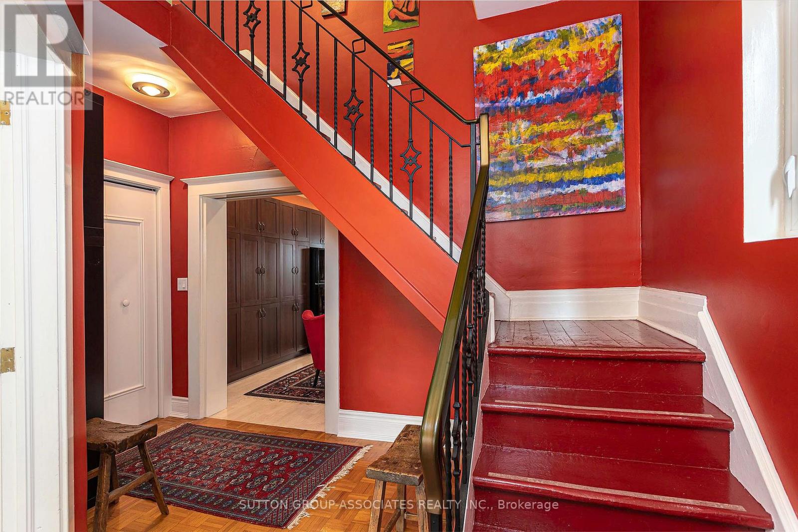 257 Perth Avenue Property Photo 5