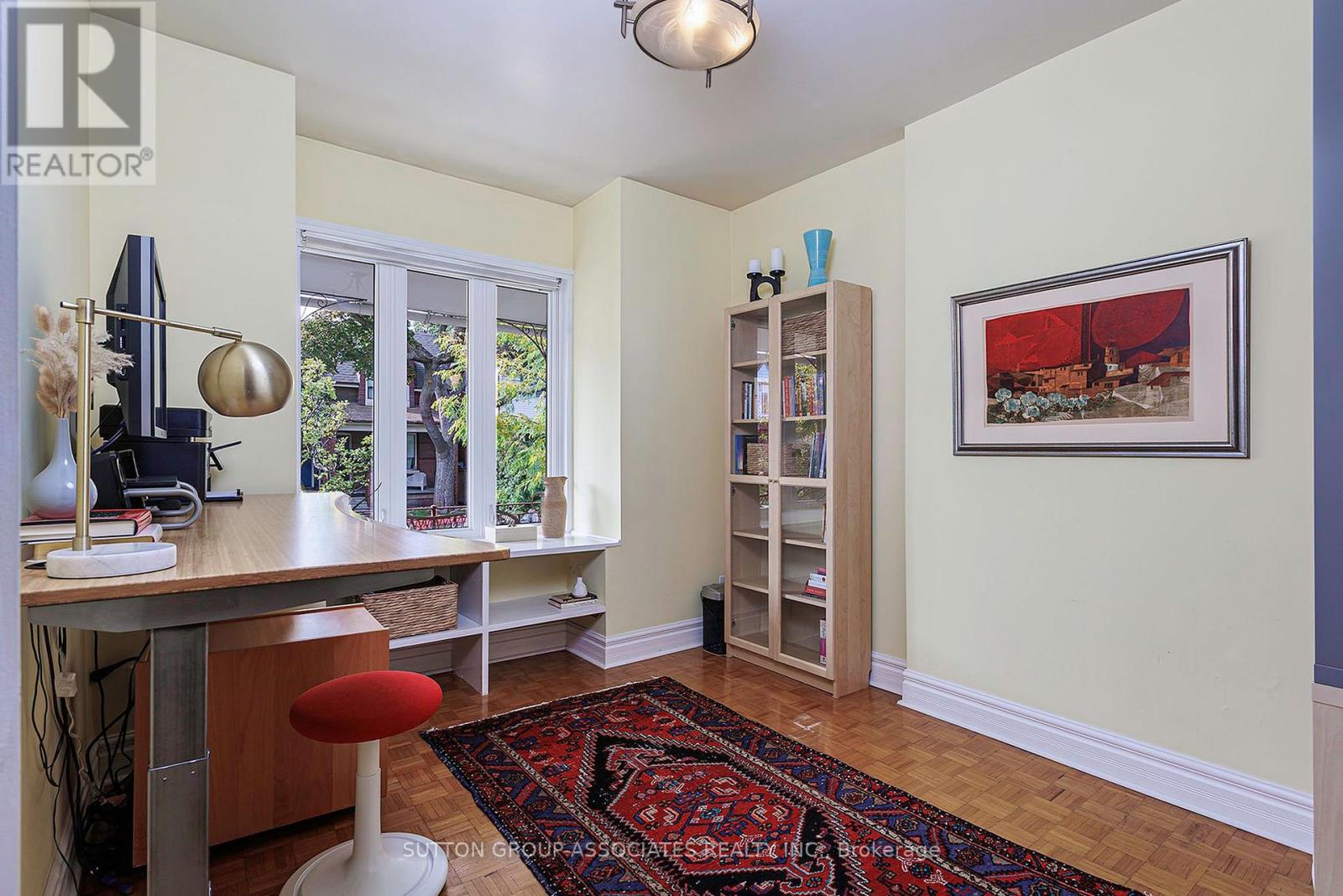 257 Perth Avenue Property Photo 7