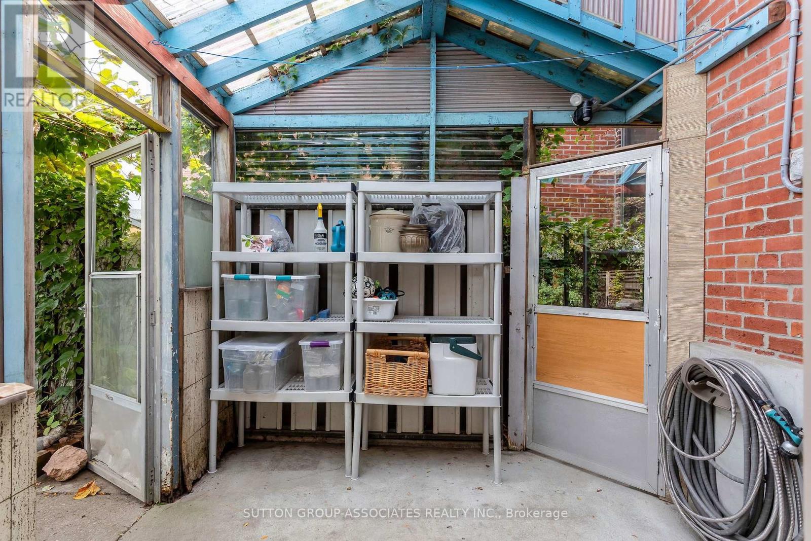 257 Perth Avenue Property Photo 16