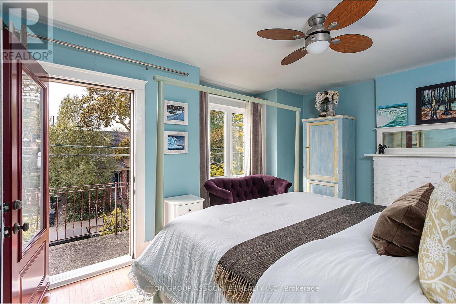 257 Perth Avenue Property Photo 24
