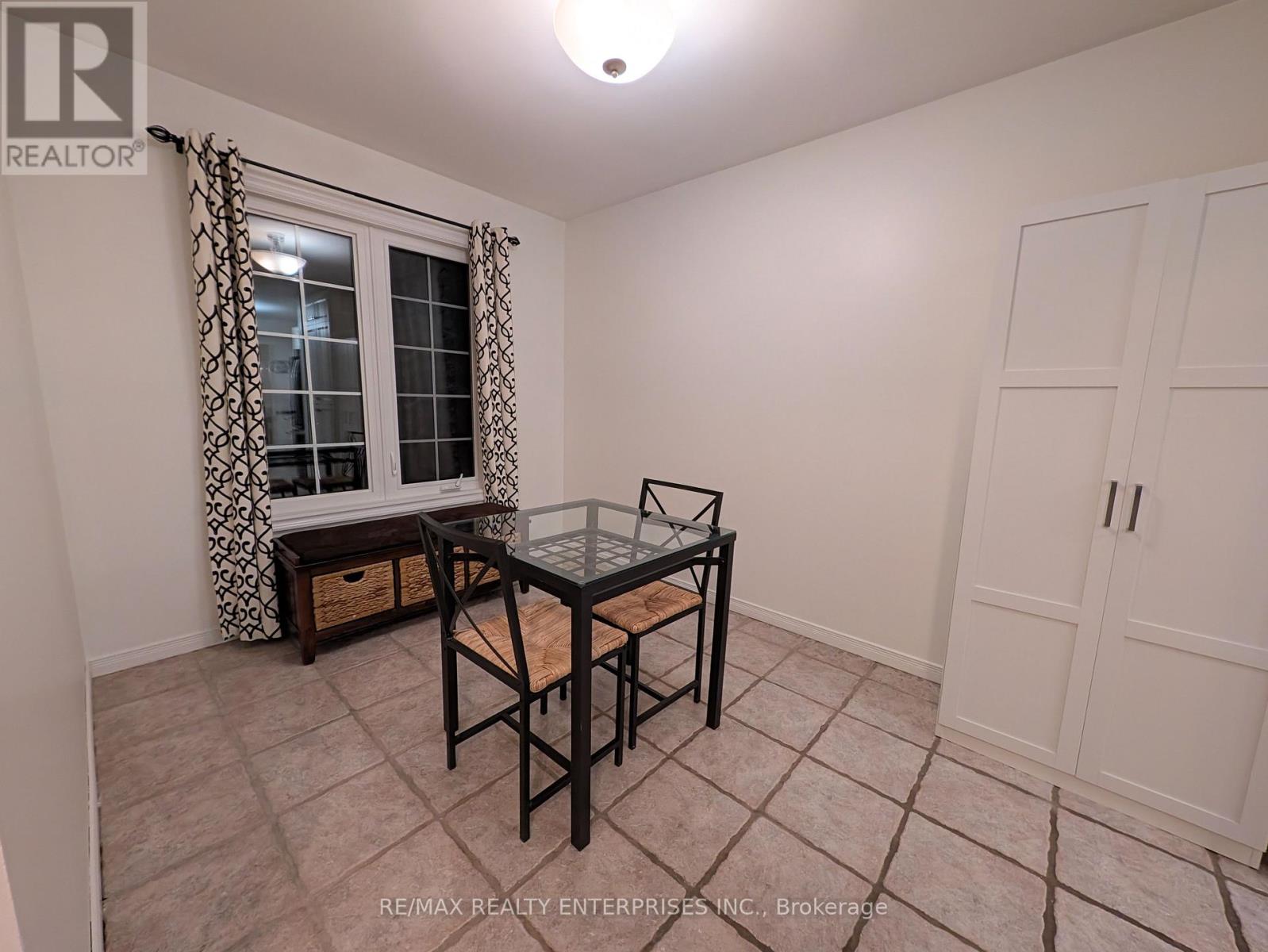 117 - 2055 Walkers Line Property Photo 8
