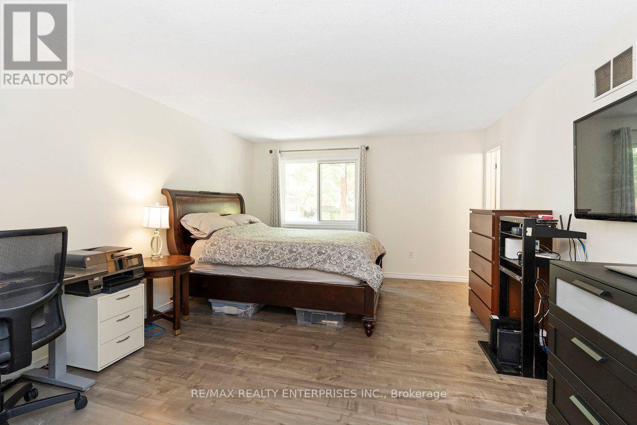 117 - 2055 Walkers Line Property Photo 18