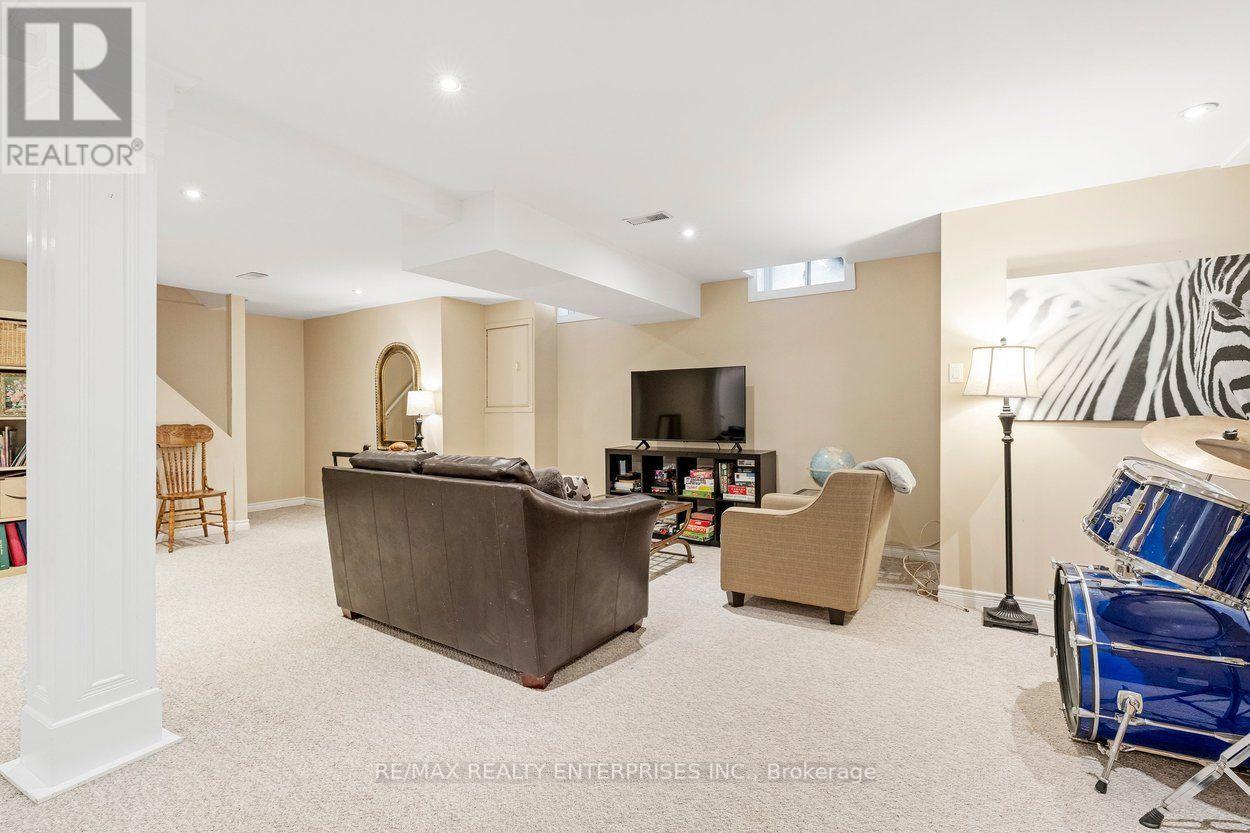 117 - 2055 Walkers Line Property Photo 29