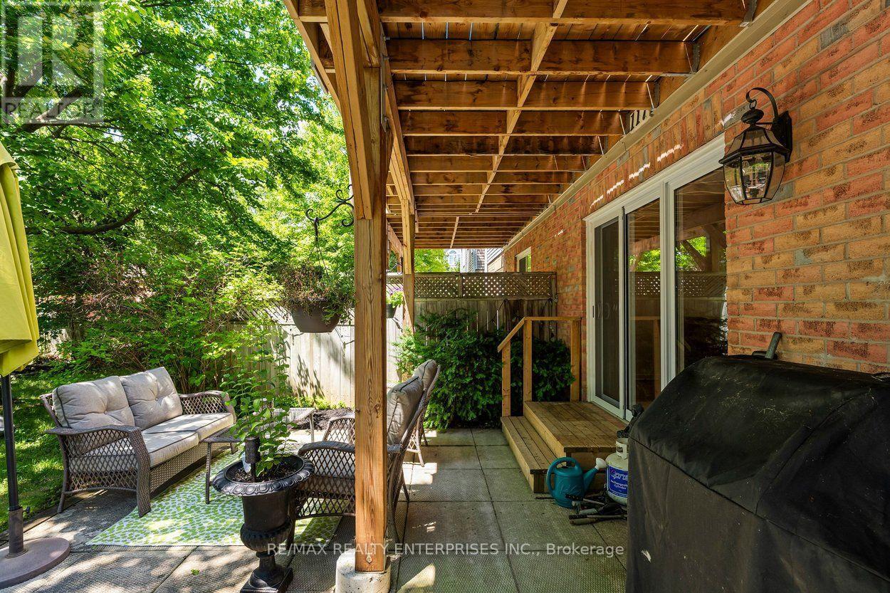 117 - 2055 Walkers Line Property Photo 37