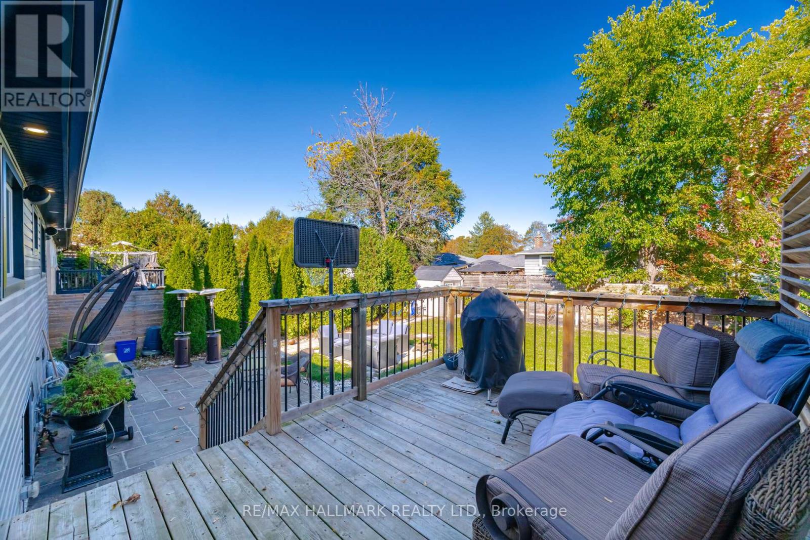407 Bronte Road Property Photo 4