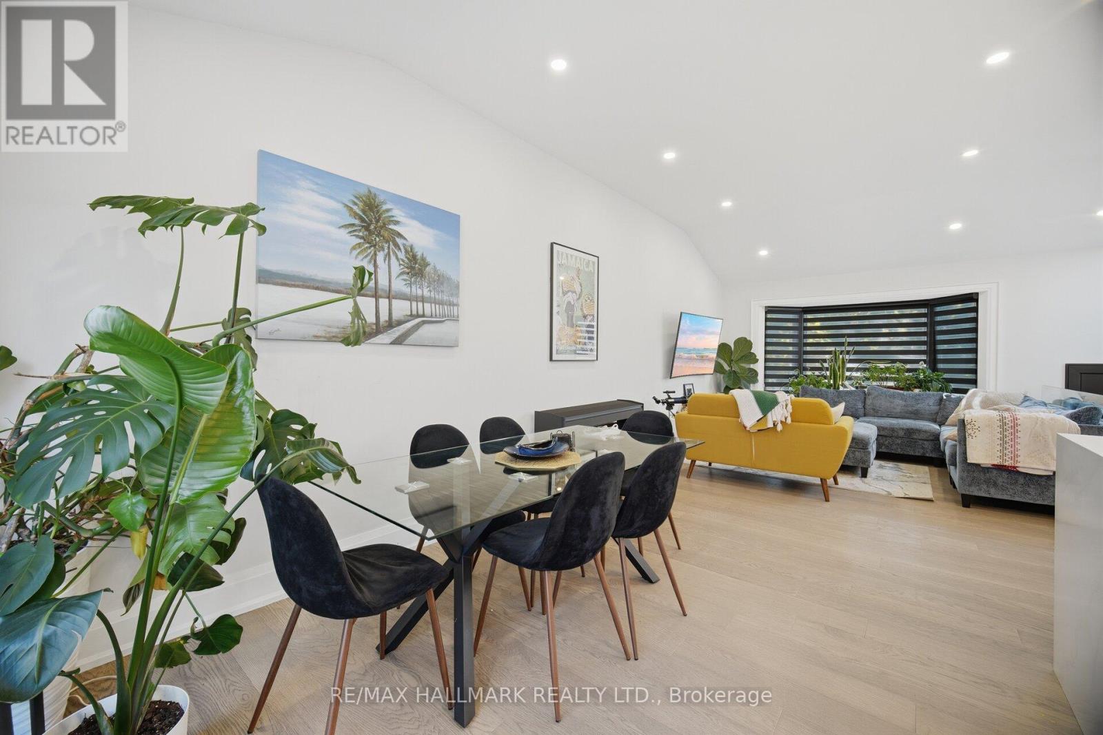 407 Bronte Road Property Photo 14