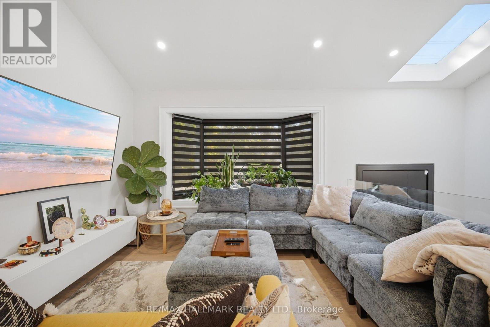 407 Bronte Road Property Photo 16
