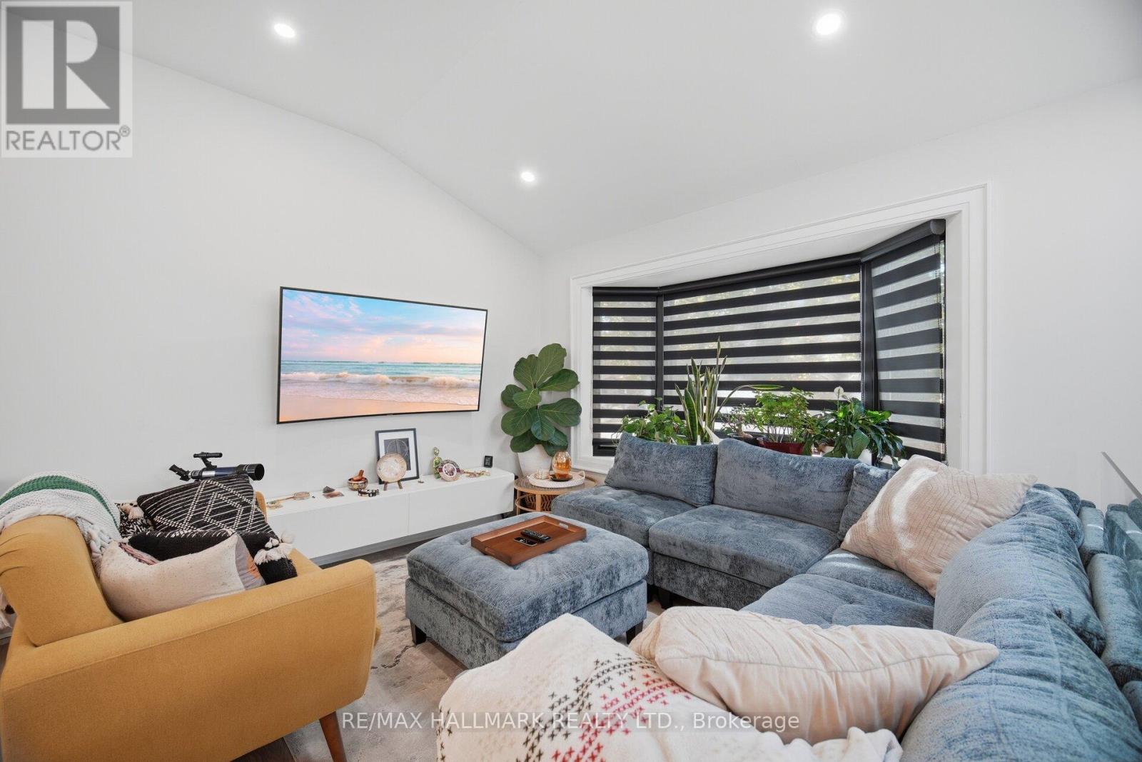 407 Bronte Road Property Photo 17