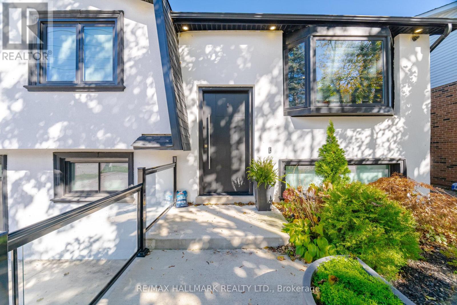 407 Bronte Road Property Photo 36