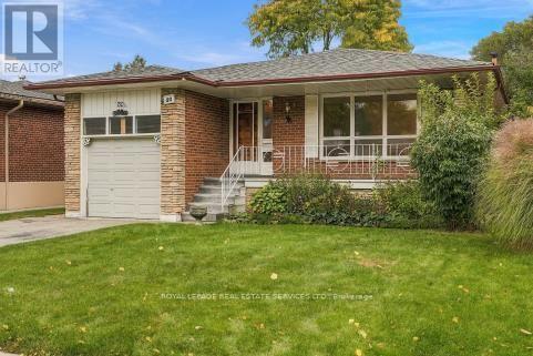 30 Vanguard Drive Property Photo 1