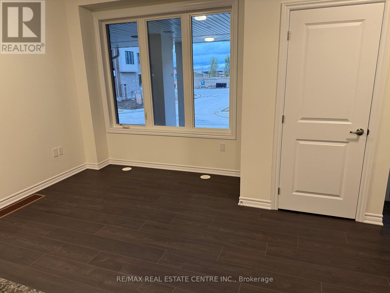 41 Thornbird Crescent Property Photo 3