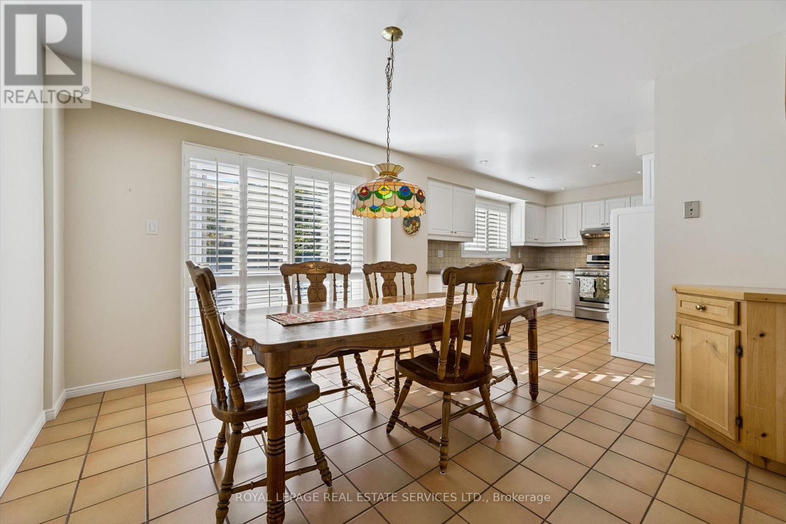 200 All Saints Crescent Property Photo 16