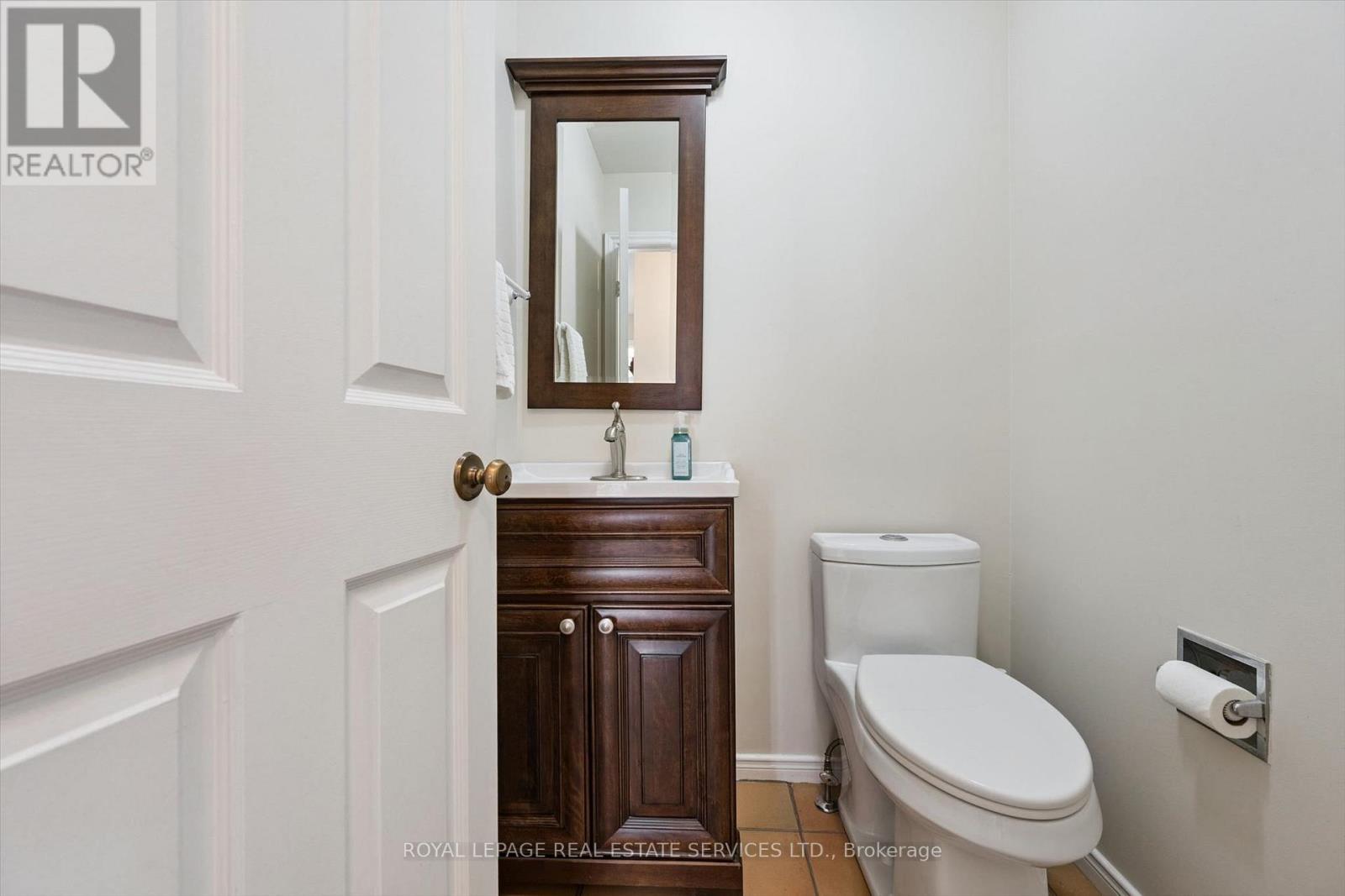 200 All Saints Crescent Property Photo 20