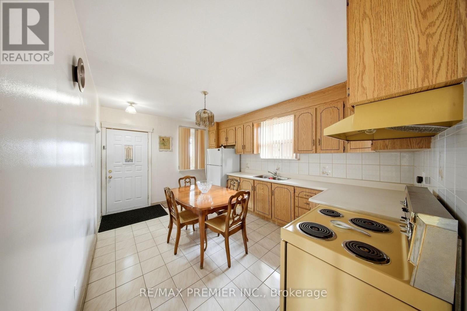 1 Mayo Drive Property Photo 4