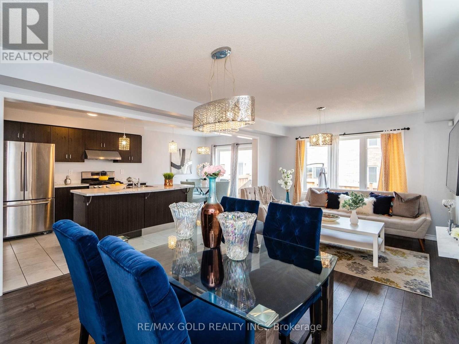 102 Leadenhall Road Property Photo 5