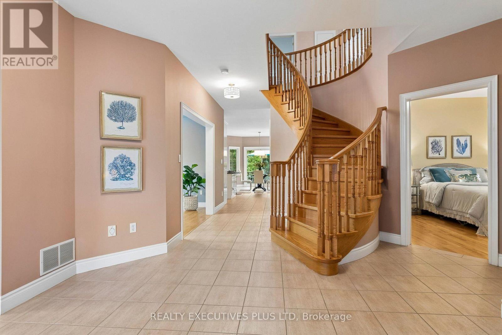 2547 Morrison Avenue Property Photo 5