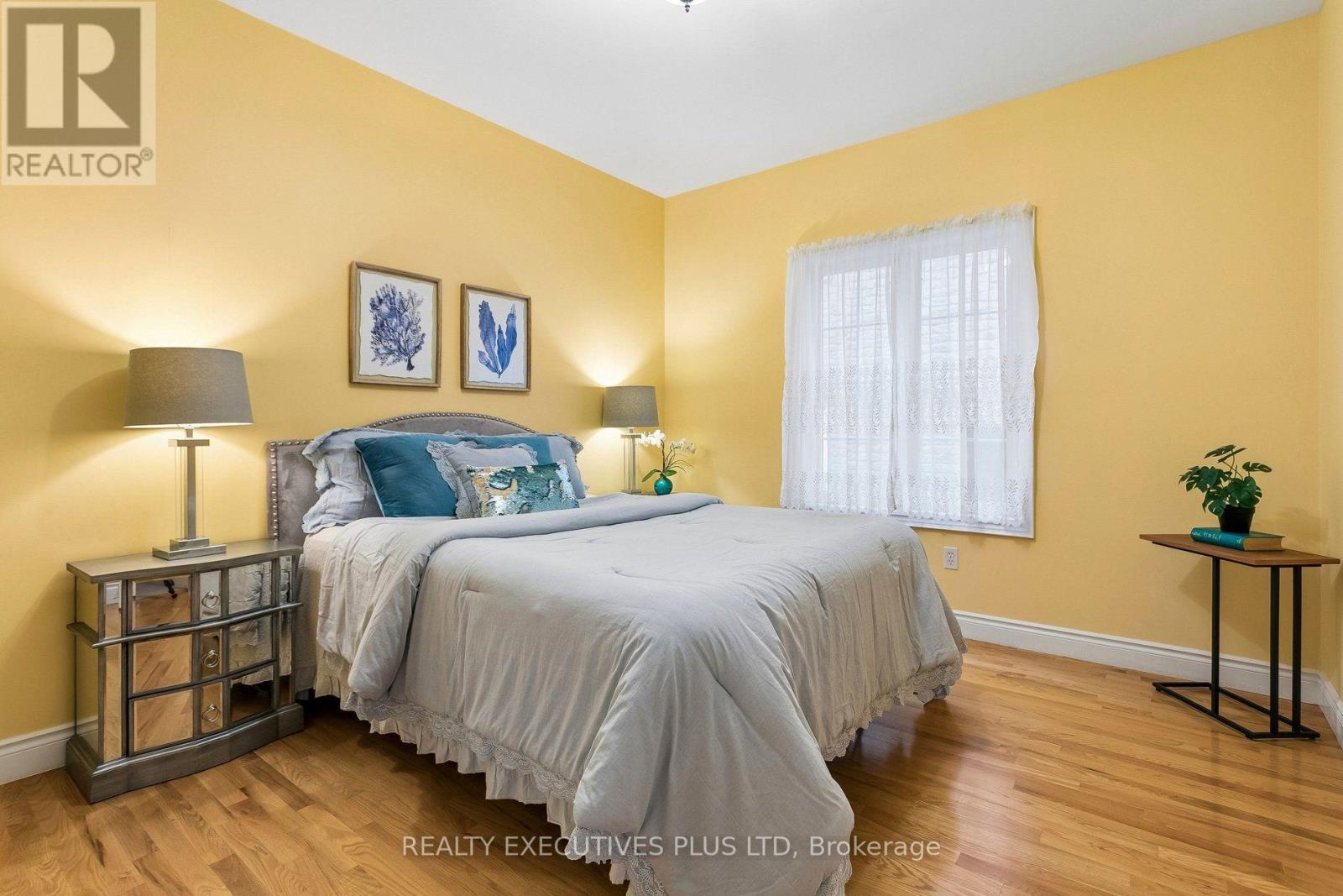 2547 Morrison Avenue Property Photo 17