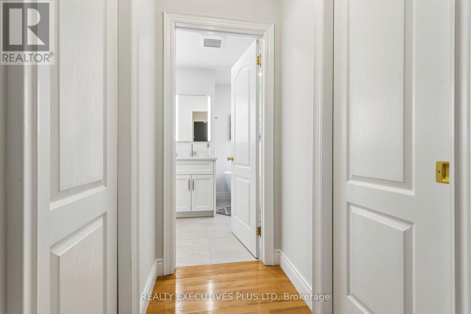 2547 Morrison Avenue Property Photo 48