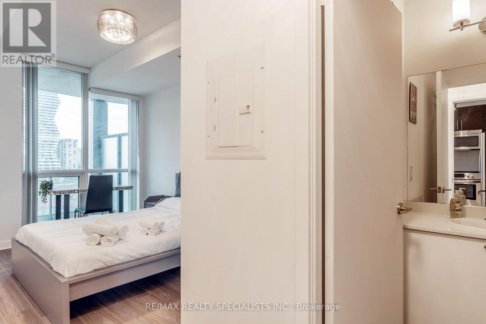 617 - 3985 Grand Park Drive Property Photo 17