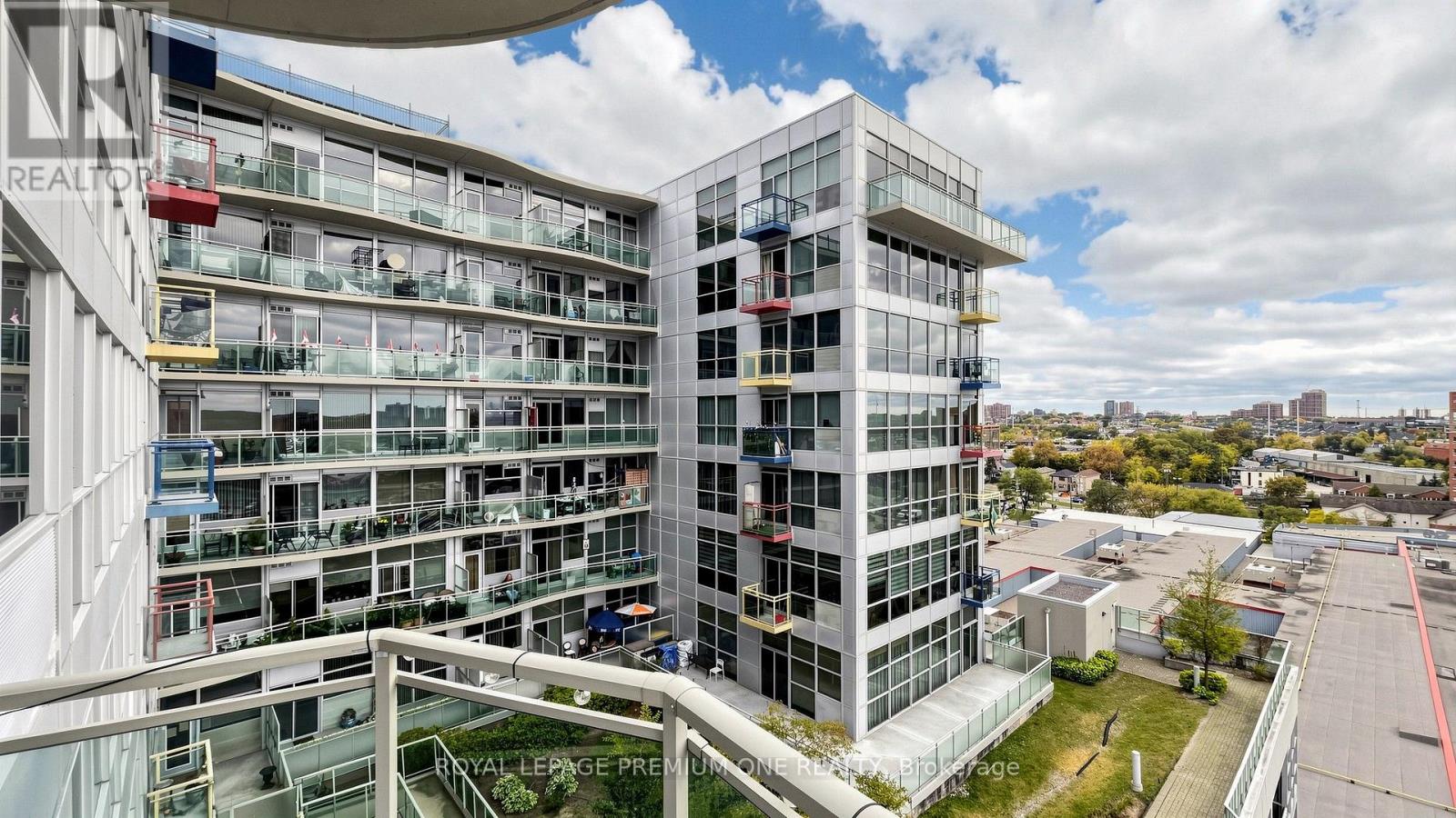 824 - 1600 Keele Street Property Photo 2