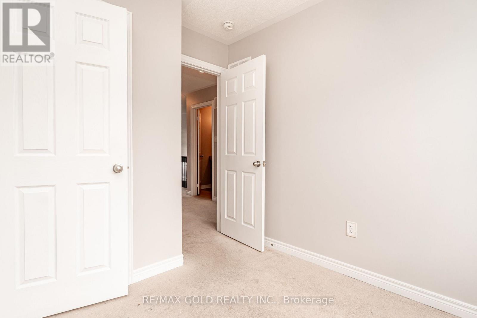 32 Rockman Crescent Property Photo 20