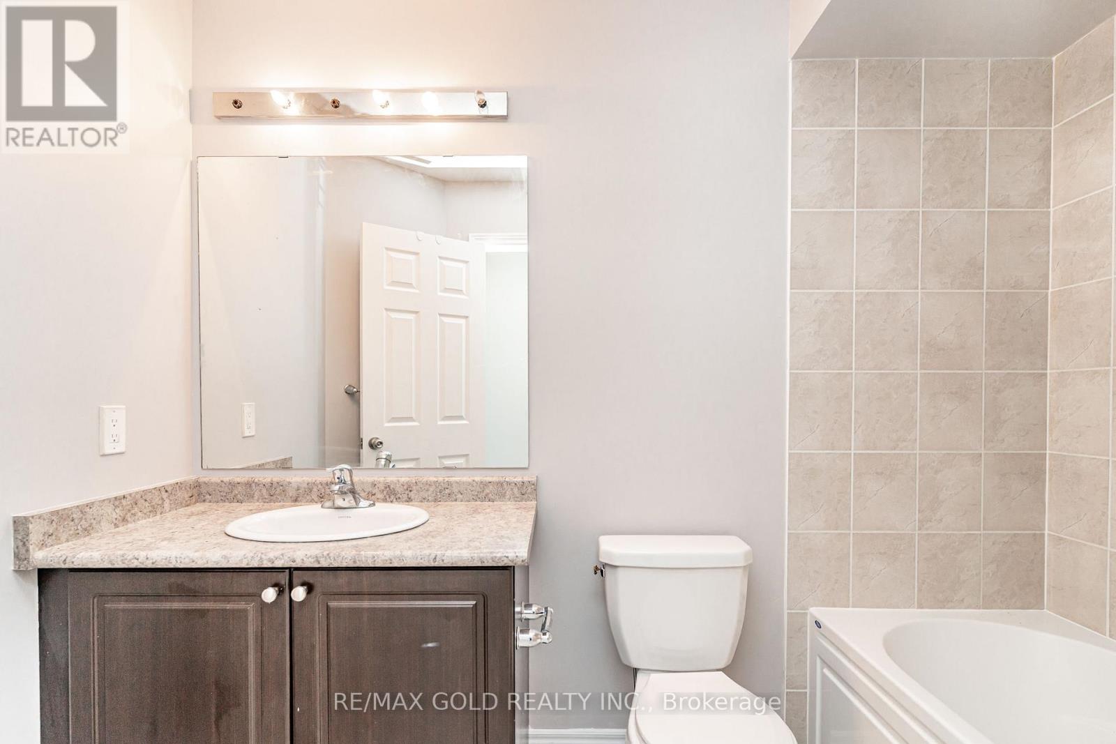 32 Rockman Crescent Property Photo 21