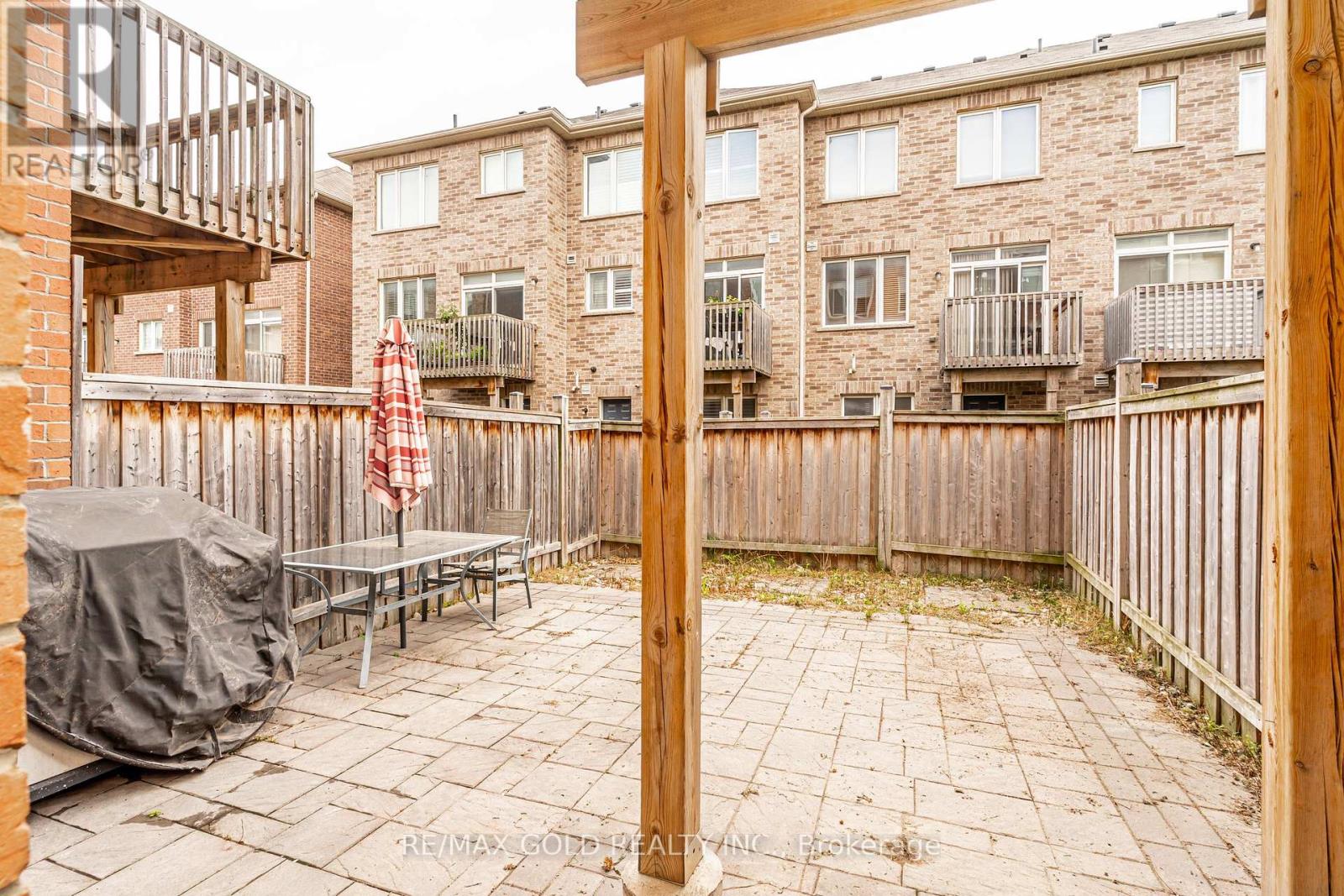 32 Rockman Crescent Property Photo 25