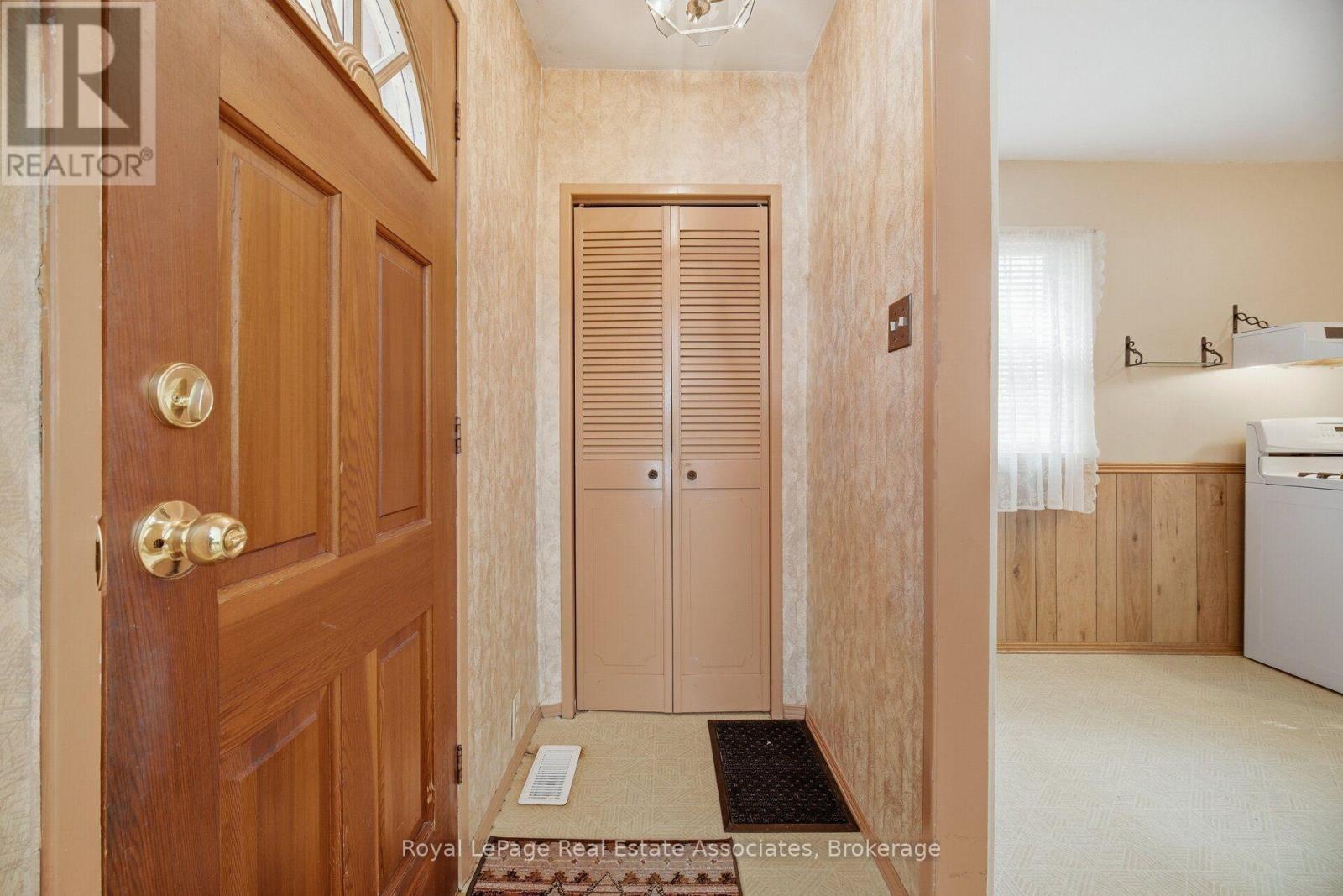 68 Allenby Avenue Property Photo 8