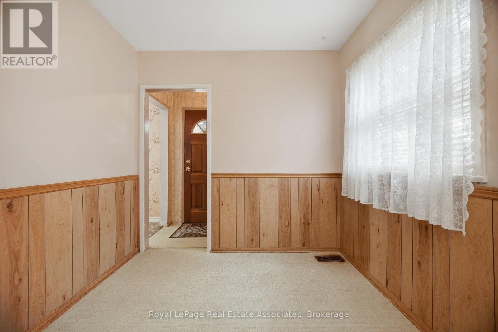 68 Allenby Avenue Property Photo 16