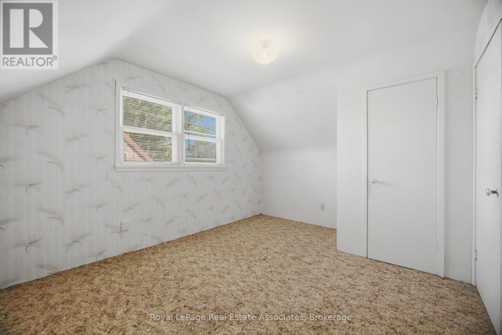 68 Allenby Avenue Property Photo 34