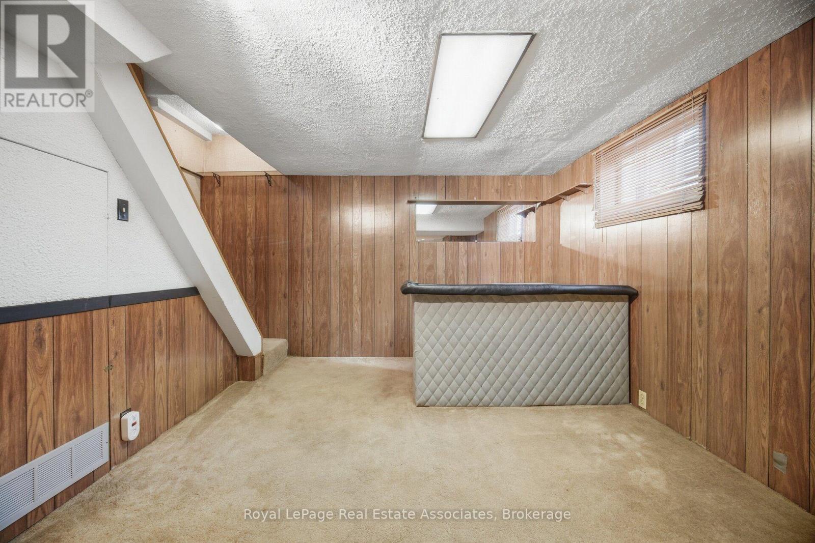 68 Allenby Avenue Property Photo 36