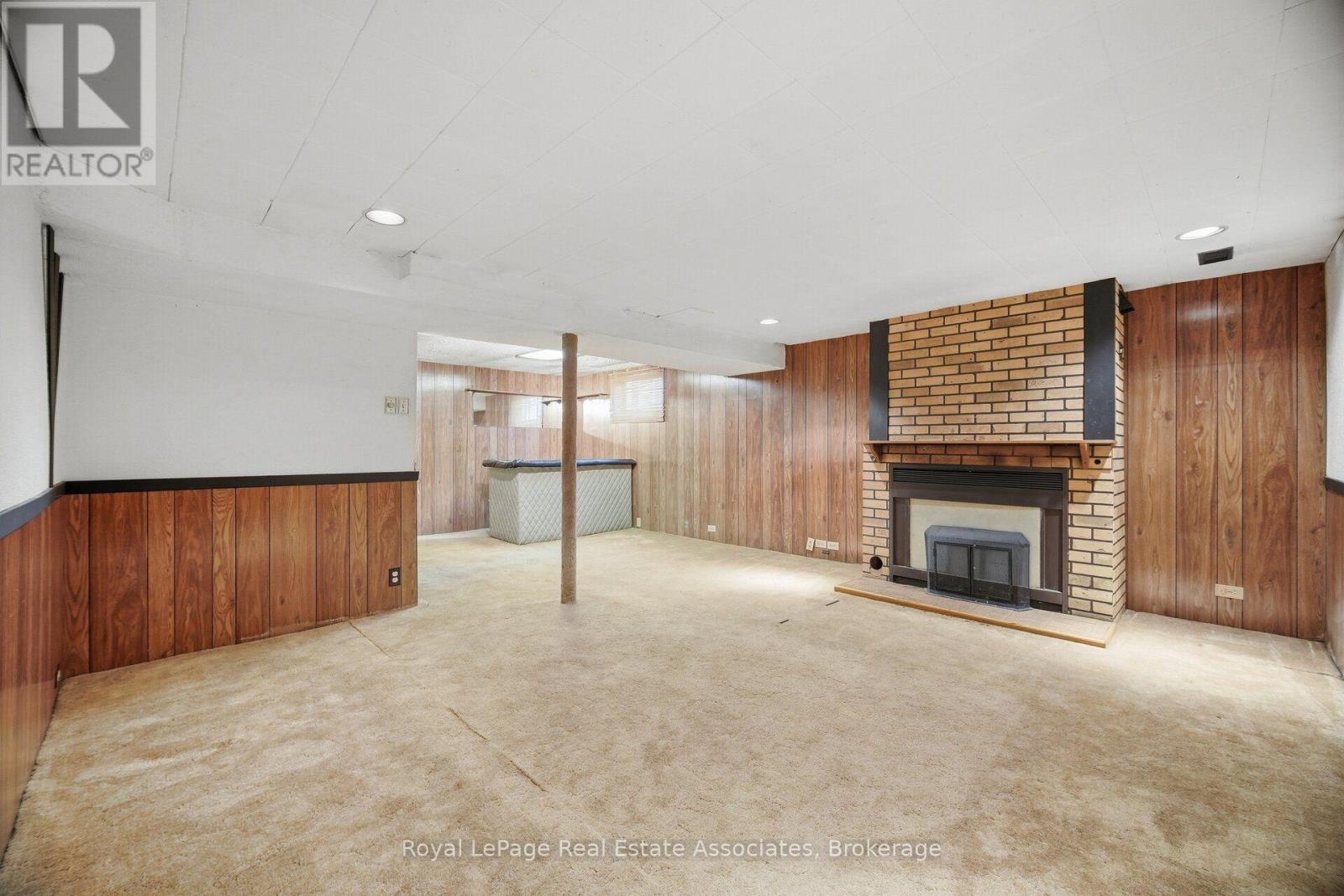 68 Allenby Avenue Property Photo 38