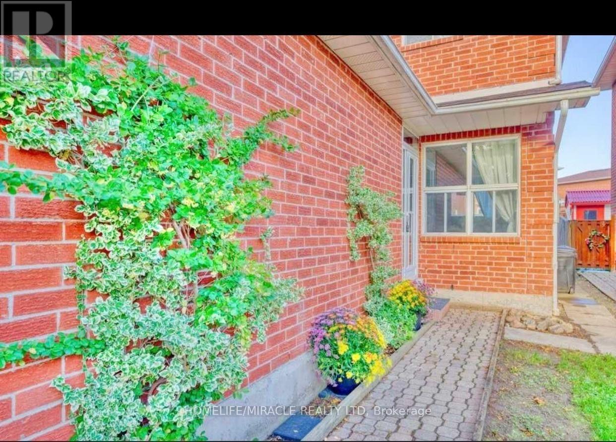 21 ECCLESTONE DRIVE Property Photo 1