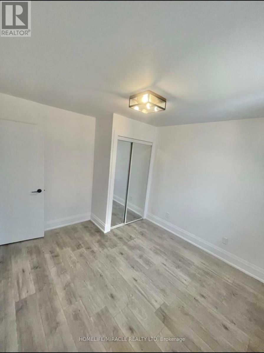 21 Ecclestone Drive Property Photo 7