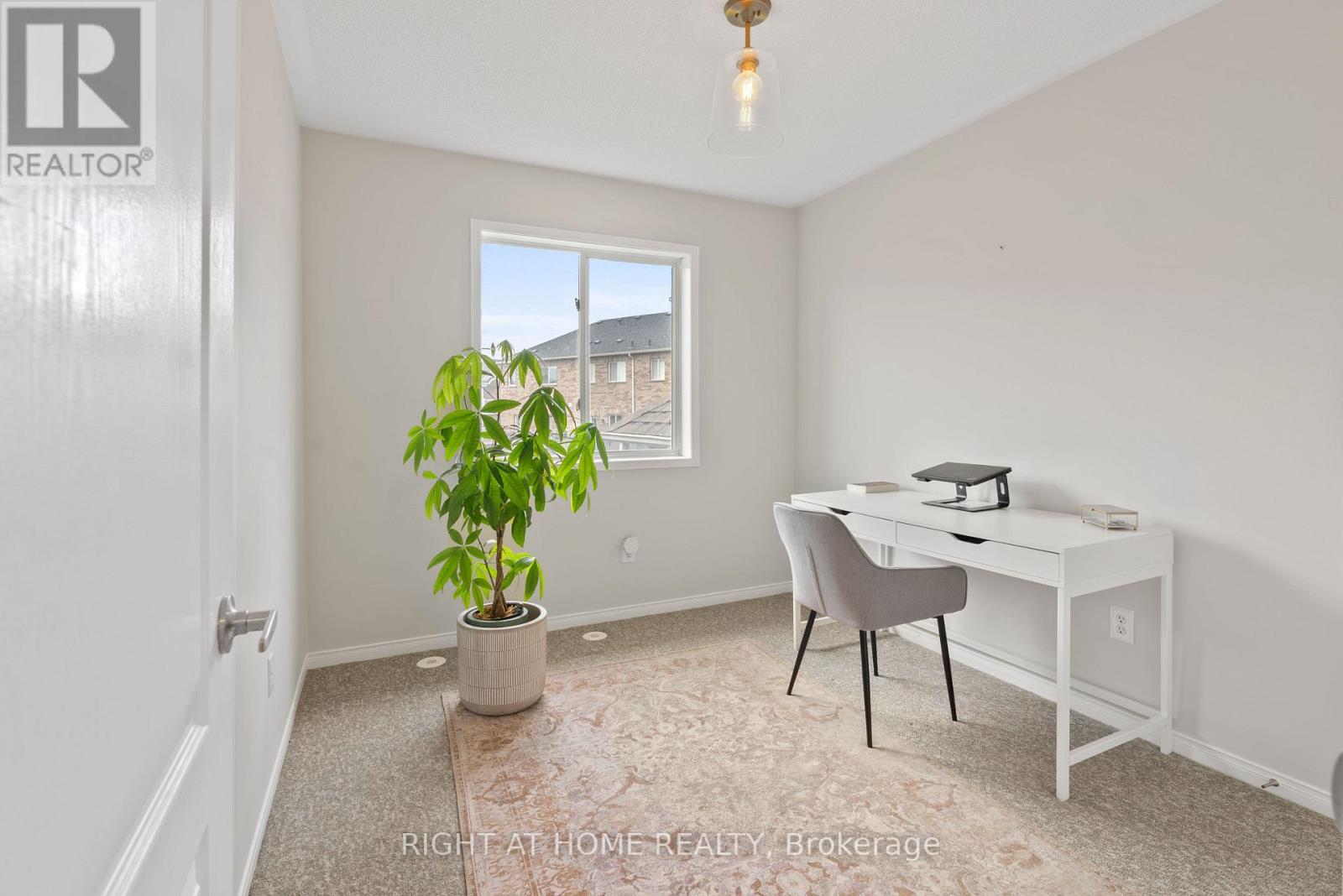 58 - 601 Shoreline Drive Property Photo 23