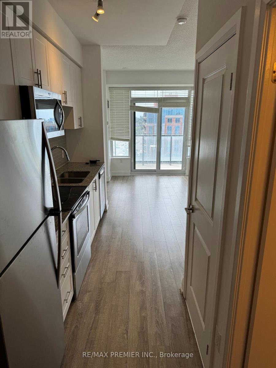 809 - 2800 Keele Street Property Photo 1